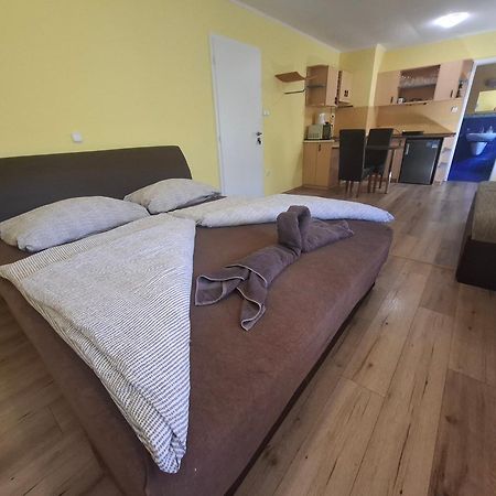 Ilona Apartmanház Siófok Exterior foto