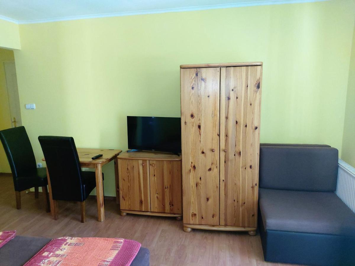 Ilona Apartmanház Siófok Exterior foto