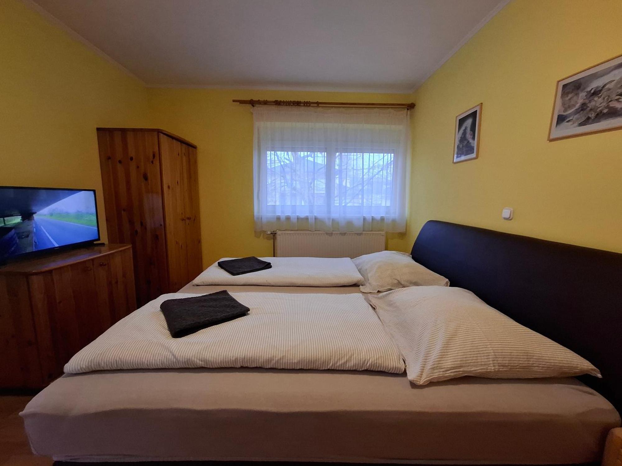 Ilona Apartmanház Siófok Exterior foto
