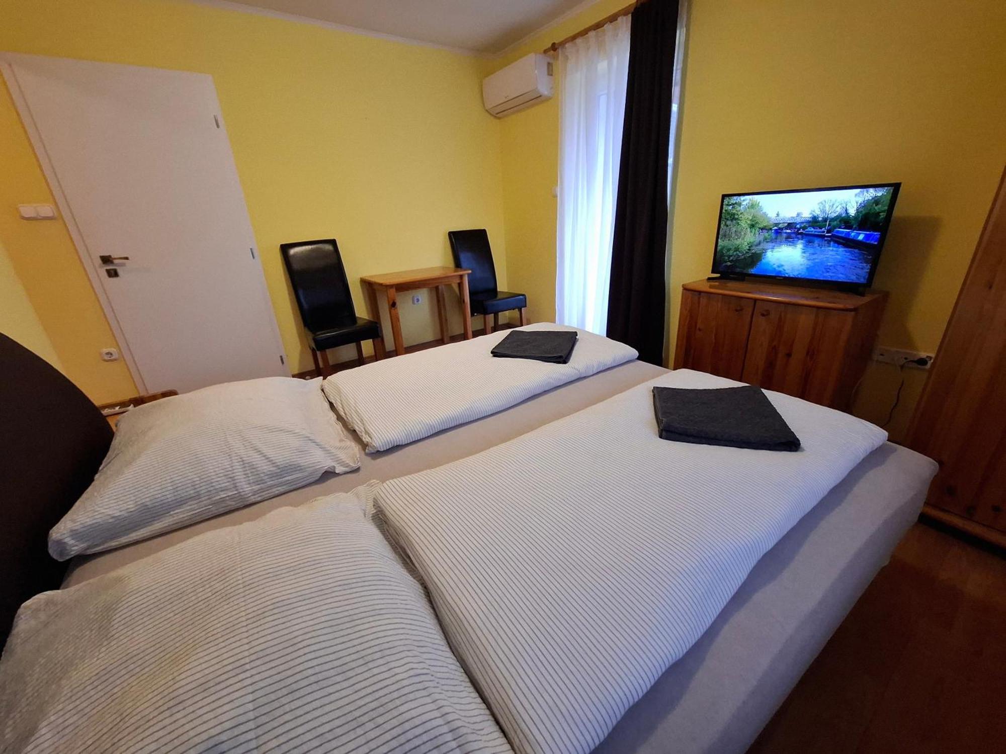 Ilona Apartmanház Siófok Exterior foto