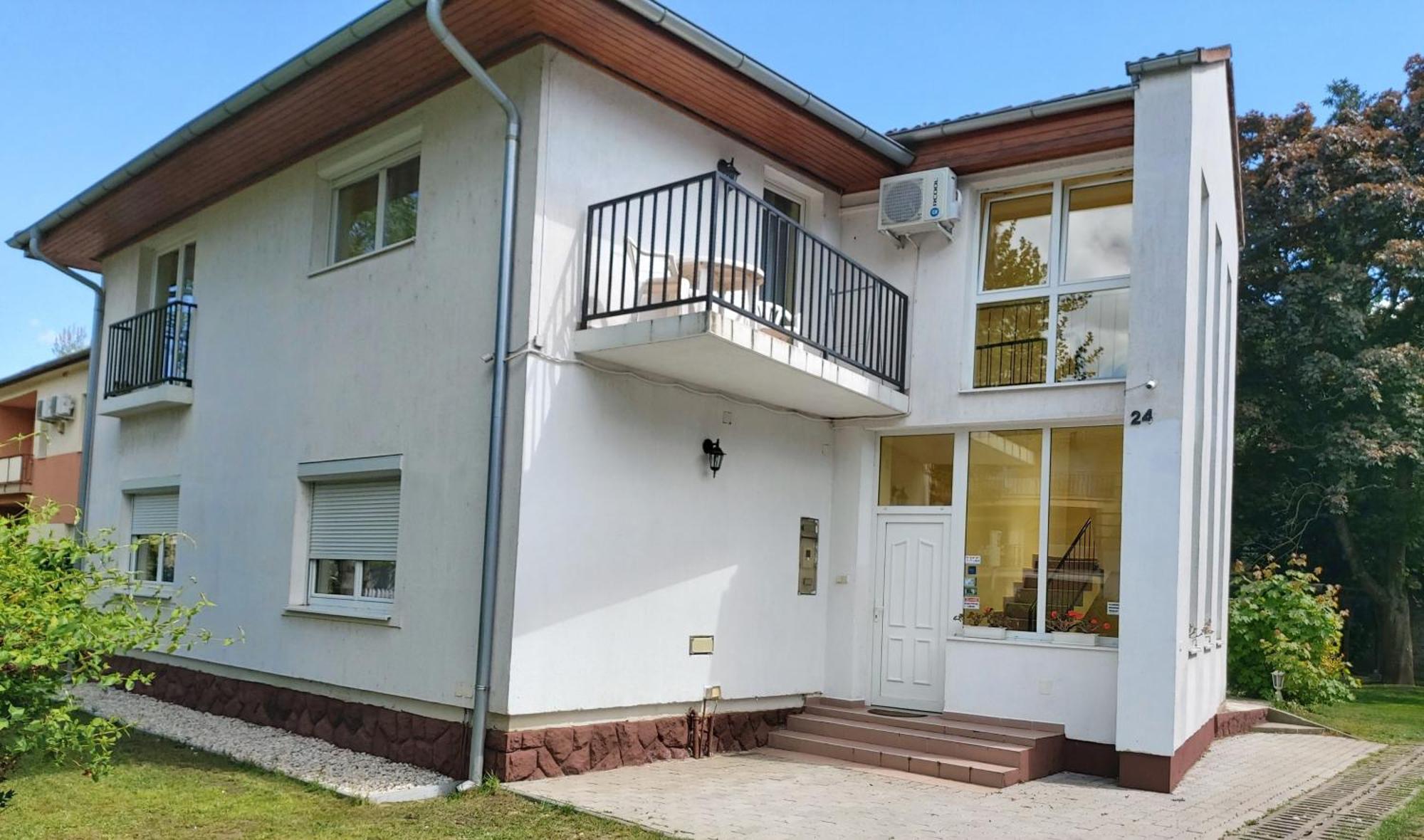 Ilona Apartmanház Siófok Exterior foto