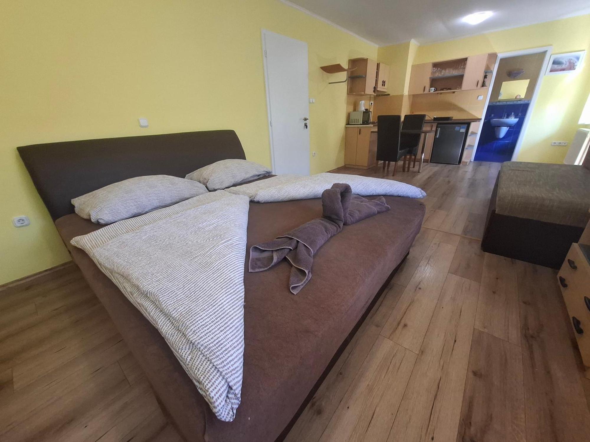 Ilona Apartmanház Siófok Exterior foto