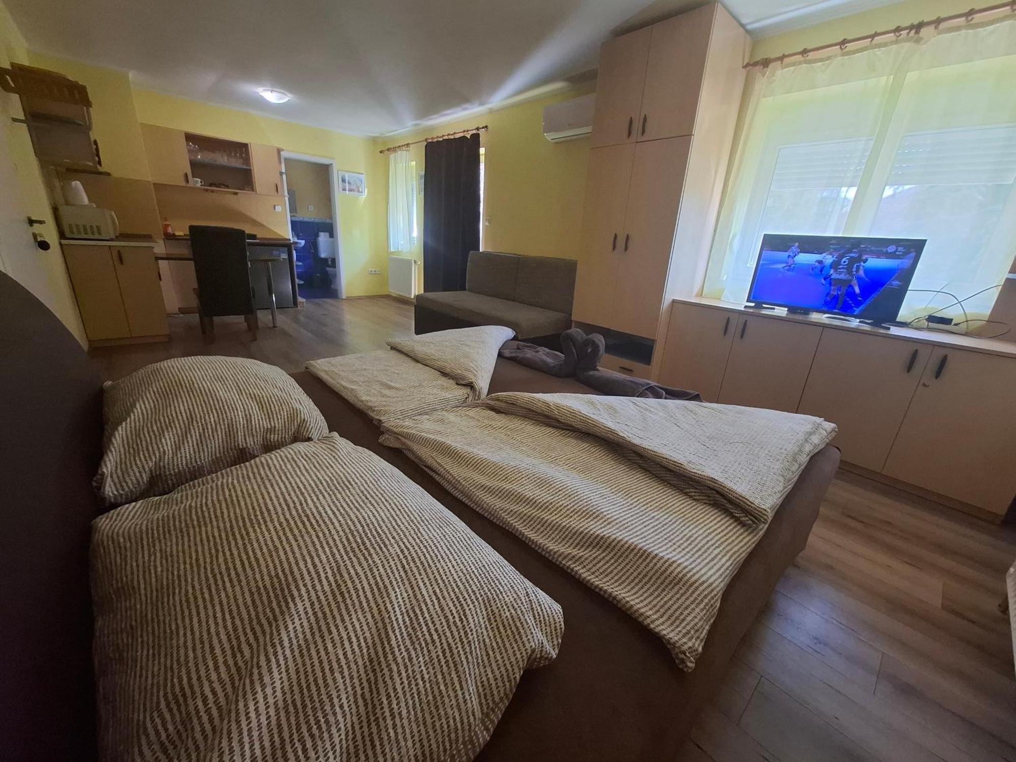 Ilona Apartmanház Siófok Exterior foto