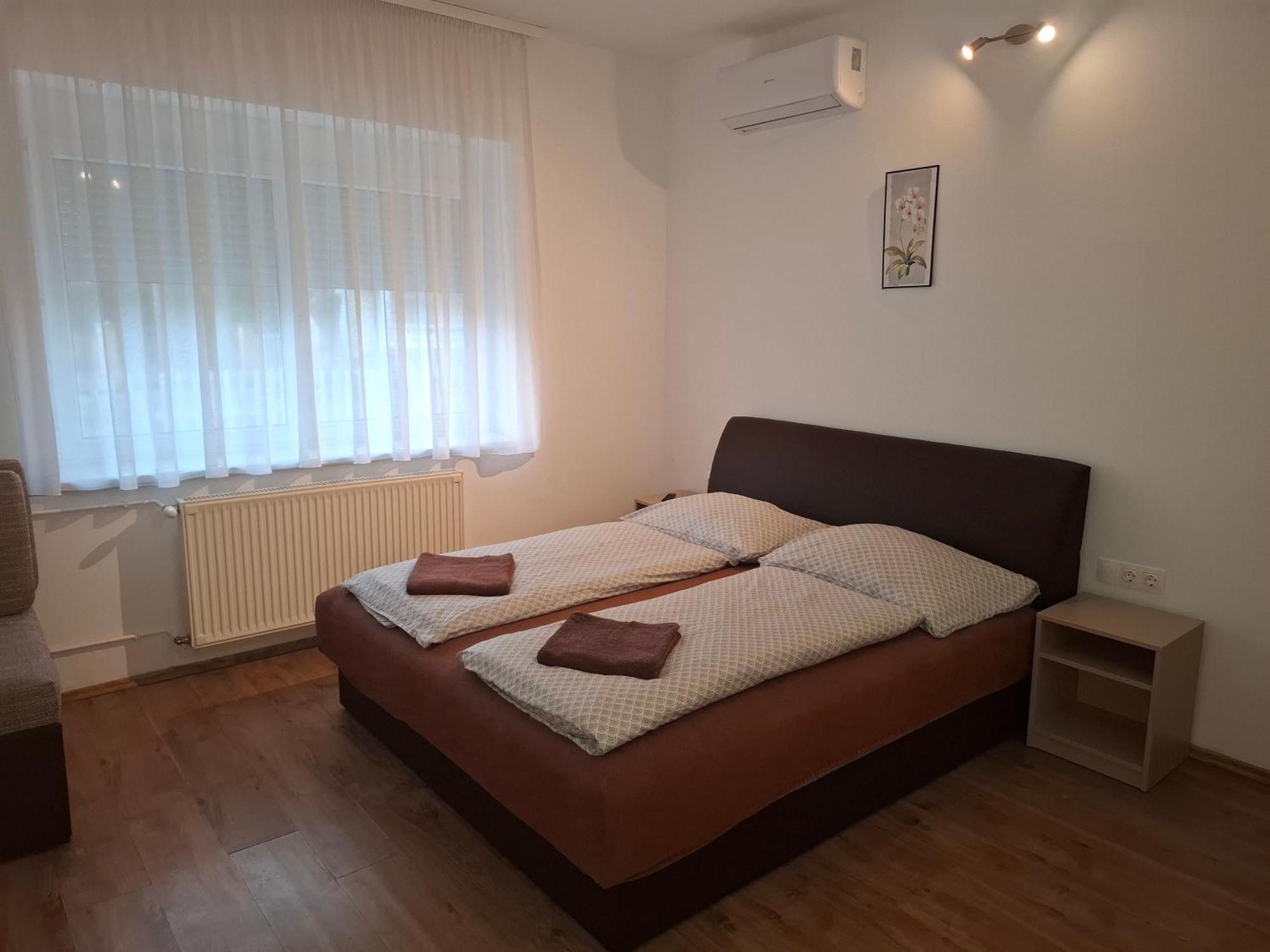 Ilona Apartmanház Siófok Exterior foto