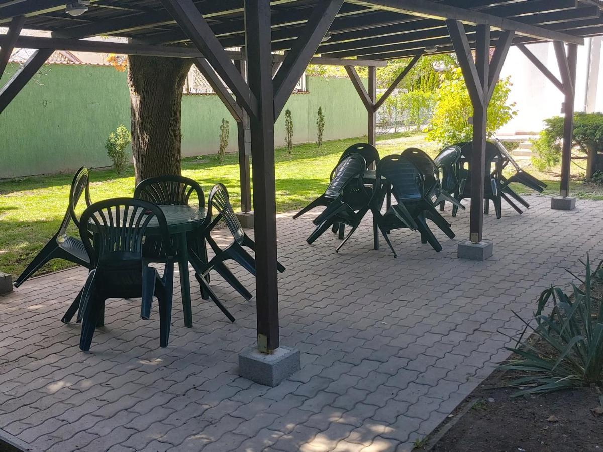 Ilona Apartmanház Siófok Exterior foto