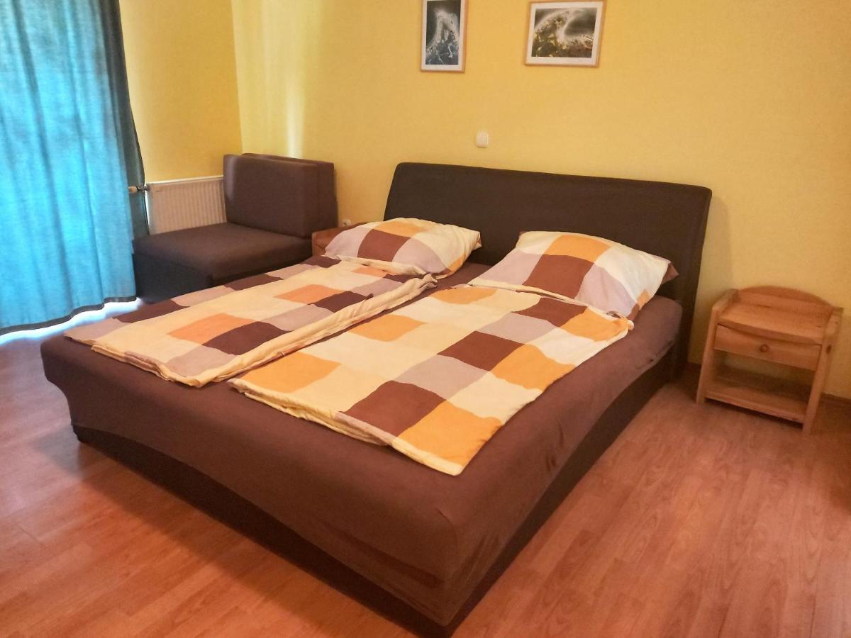 Ilona Apartmanház Siófok Exterior foto